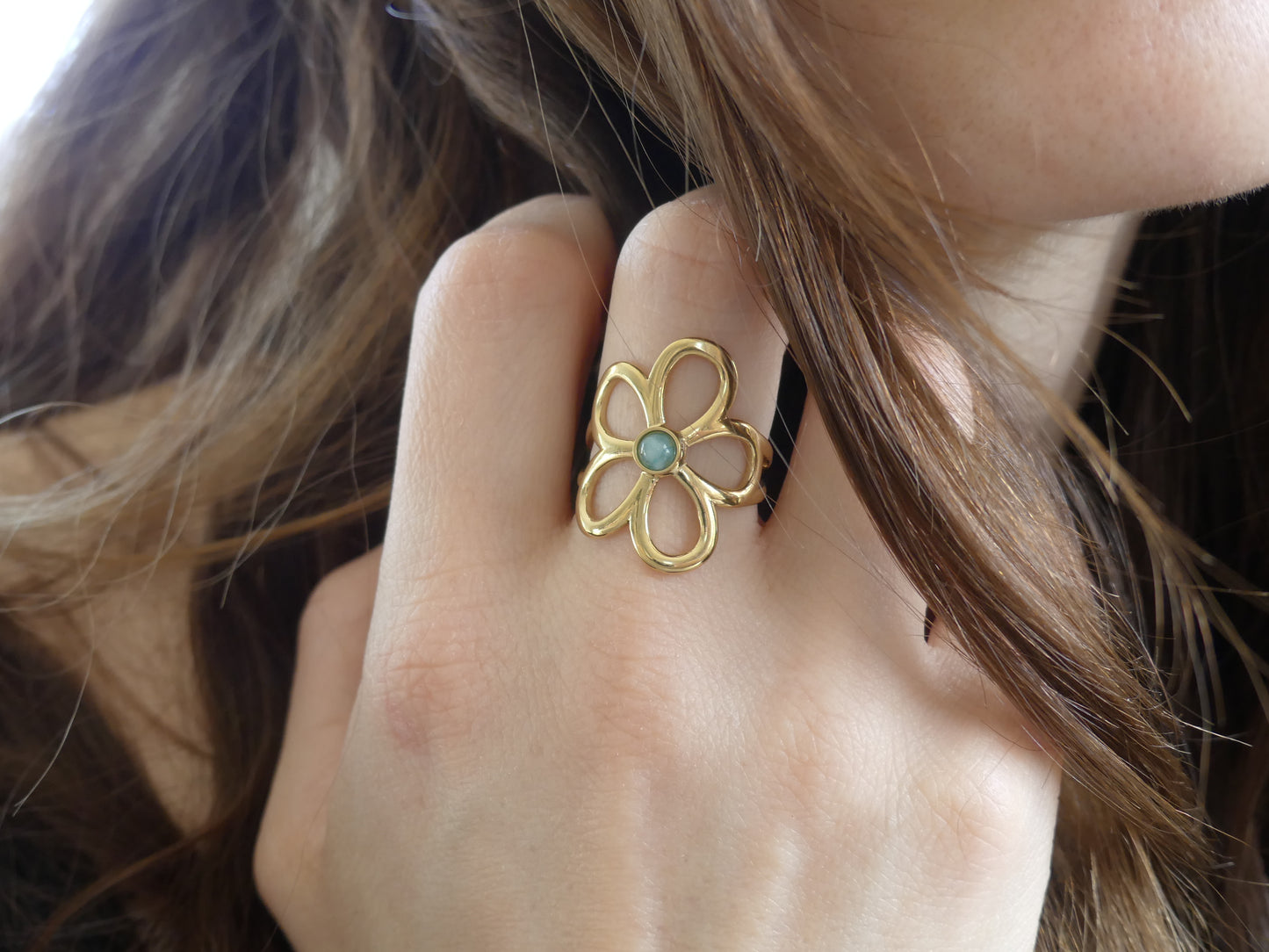 Bague fleur ajourée ajustable – Douceur fleurie
