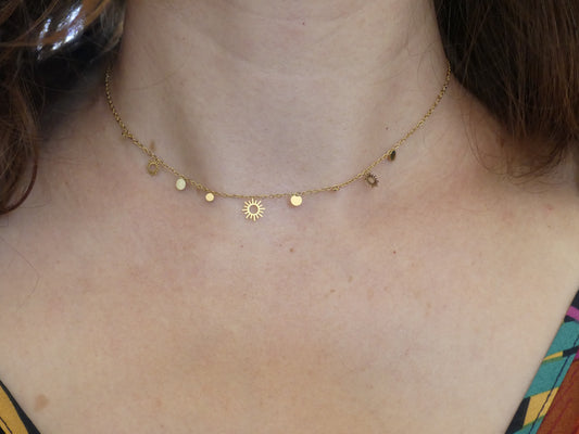 Collier pampilles rondes et soleil ajouré