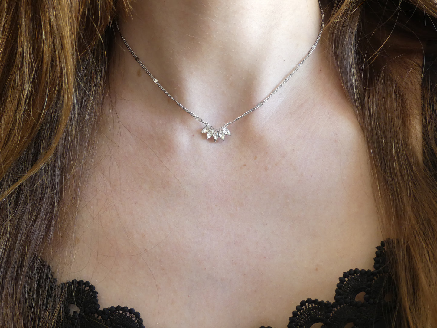 Collier femme feuillage cristal en acier inoxydable argenté