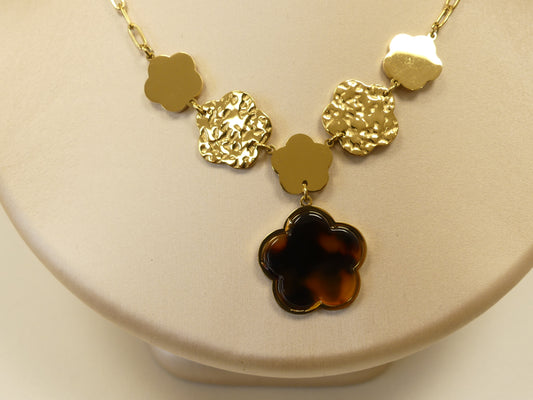Collier Doré Fleur en Résine & Pastilles Martelées – Acier Inoxydable