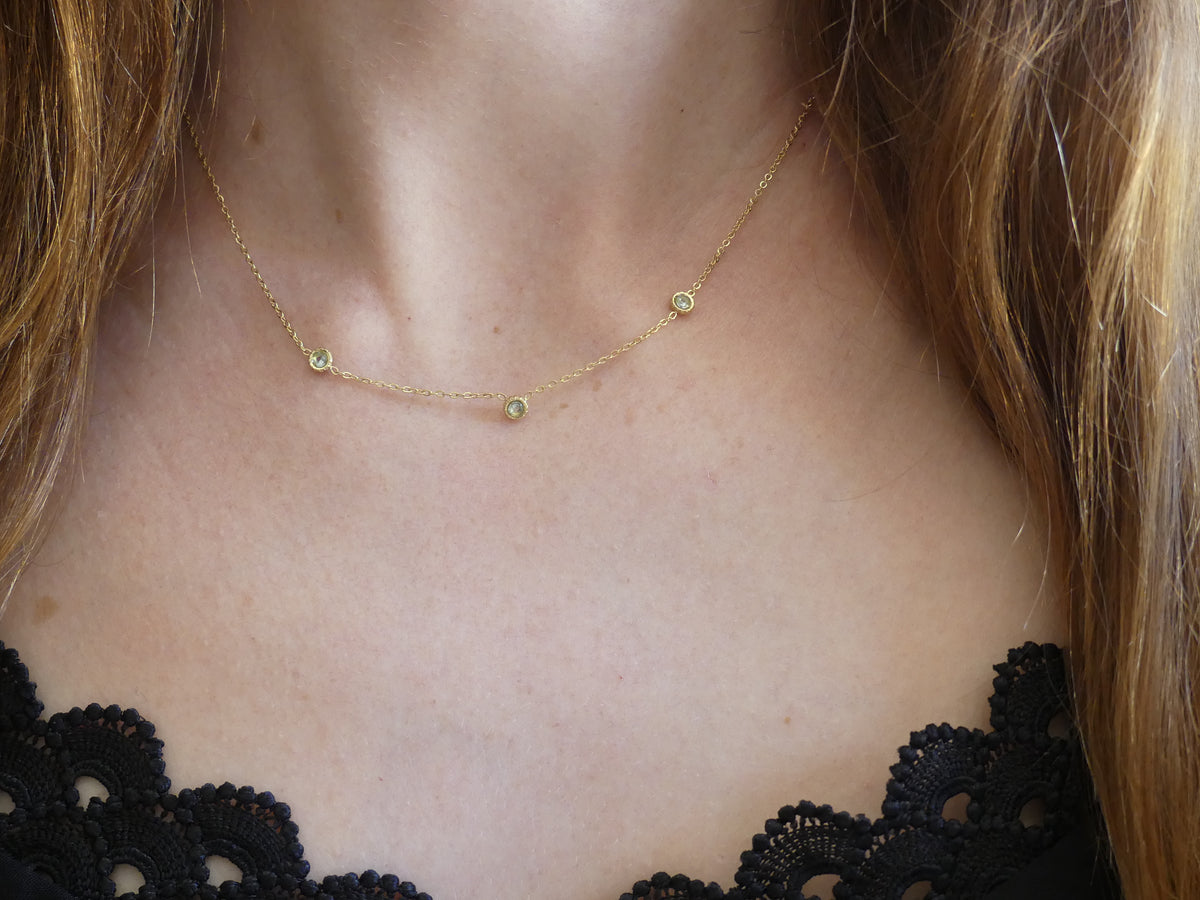 Collier femme trois pierres zirconium – acier inoxydable doré aquamarine