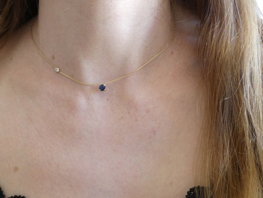 Collier femme cristal rond bleu marine – acier inoxydable doré