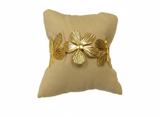 Bracelet Manchette Fleur – Élégance florale intemporelle