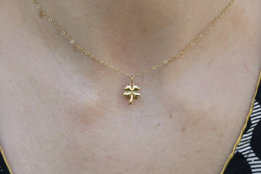 collier pendentif trefle