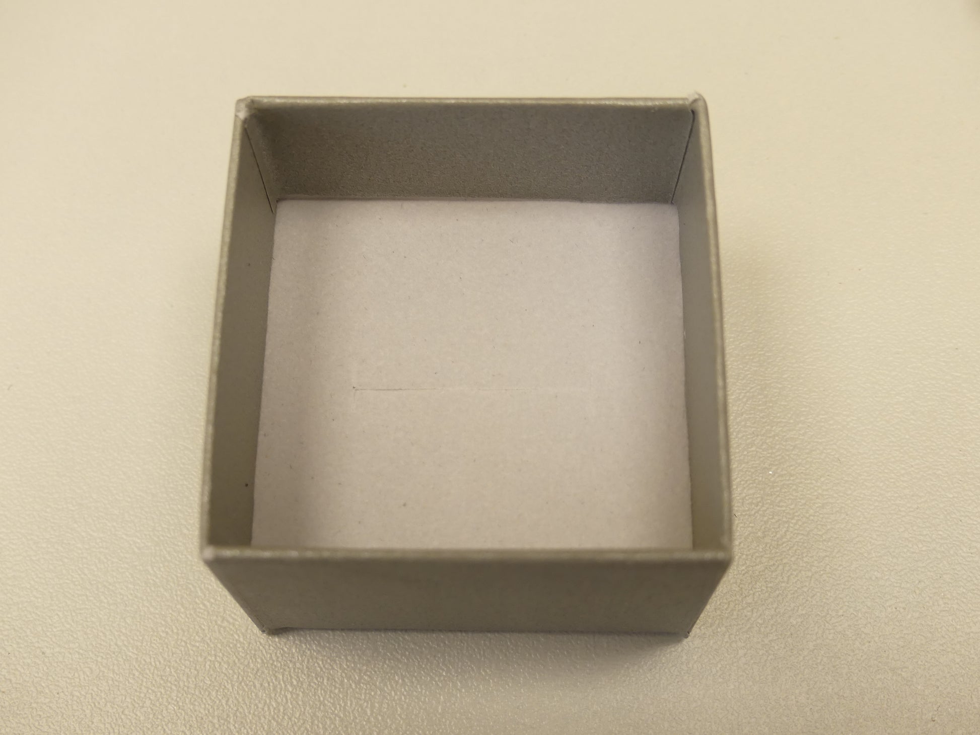 écrin pour bague ou boucles d'oreilles
