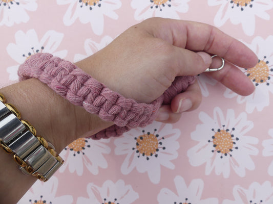 Bracelet Porte-Clés en Macramé Fait Main