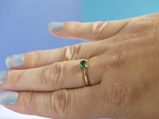 Bague femme cristal rond vert émeraude – acier inoxydable doré