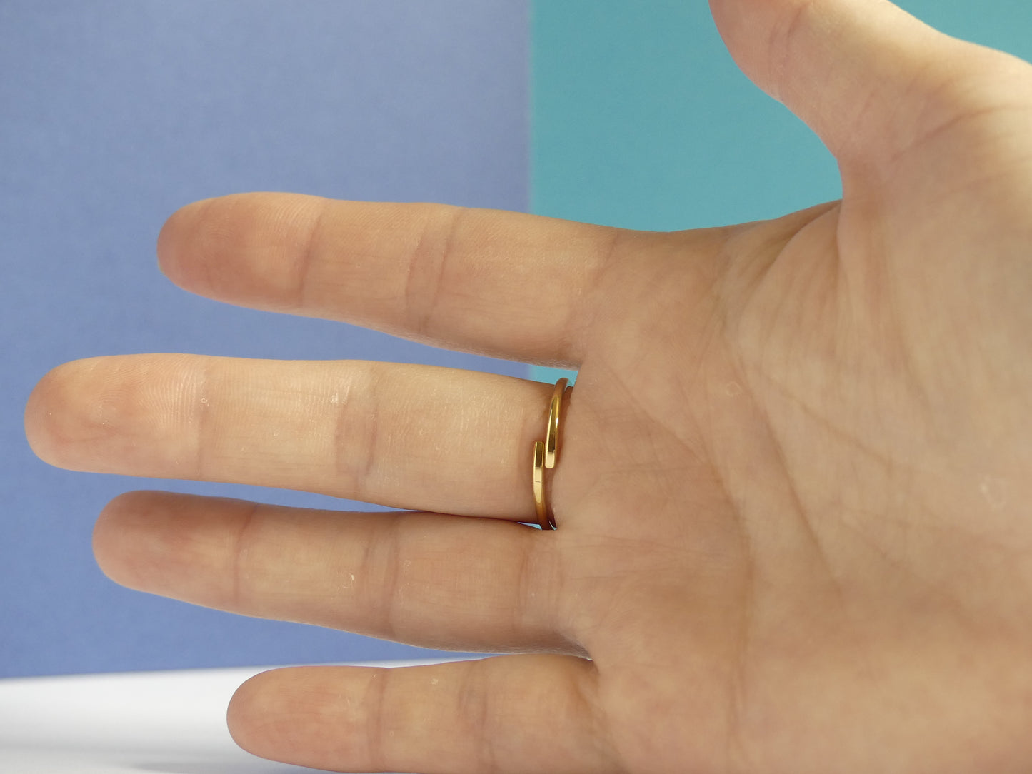 Bague femme cristal rond vert émeraude – acier inoxydable doré
