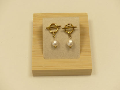 Ensemble collier et boucles d'oreilles acier inoxydable et perles d'eau douce