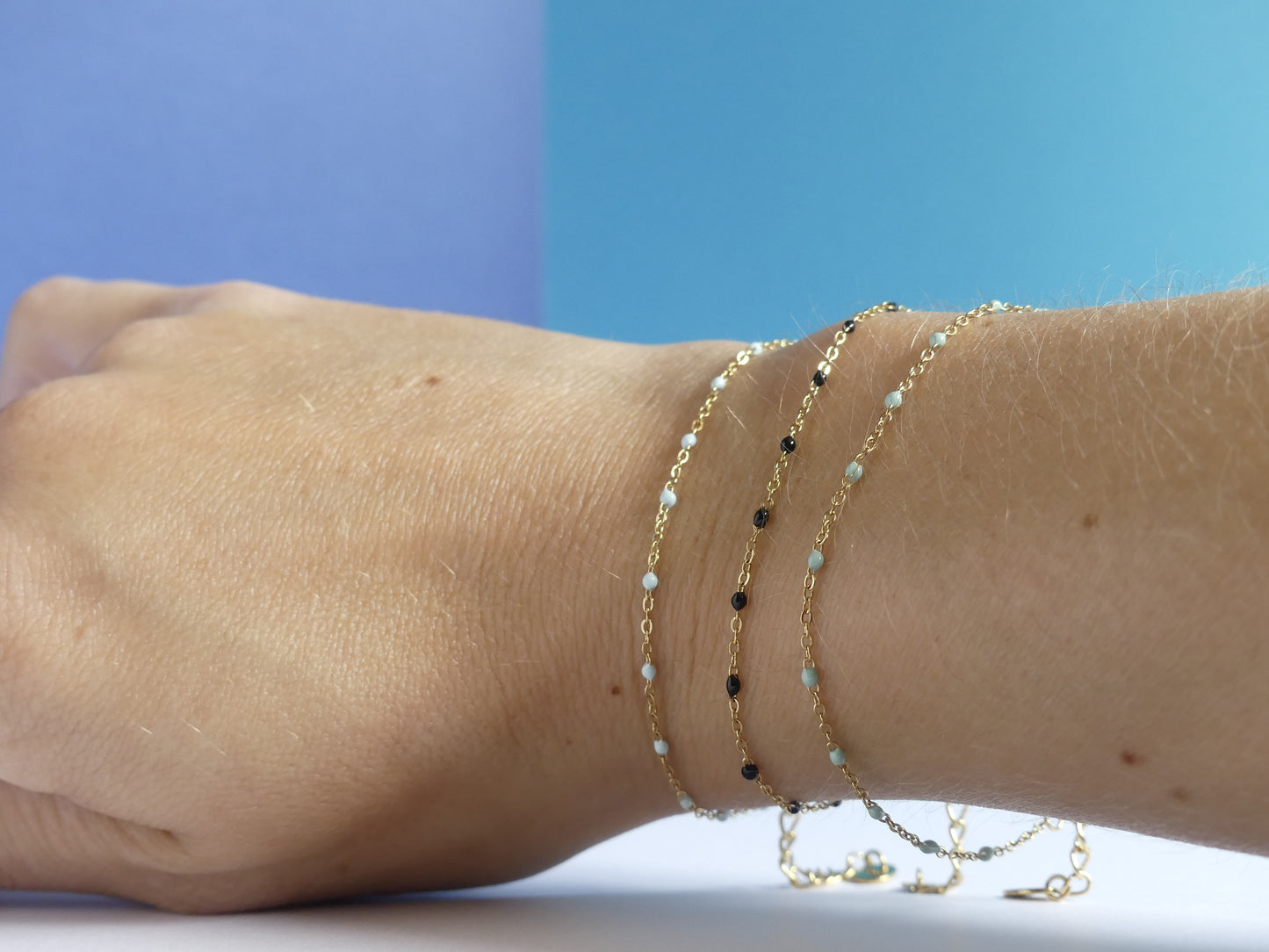 Bracelet femme chaîne émaillée – acier inoxydable doré