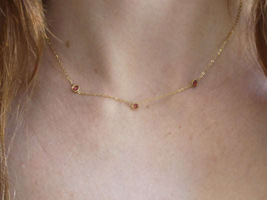 Collier femme trois pierres zirconium – acier inoxydable doré rose