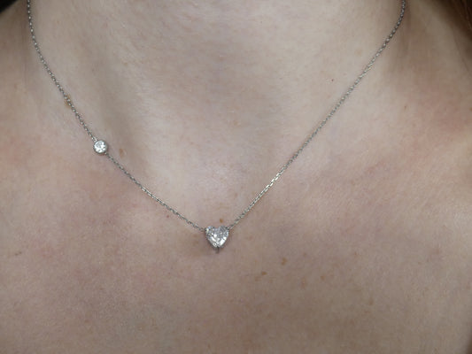 Collier femme pendentif cœur cristal blanc – acier inoxydable argenté