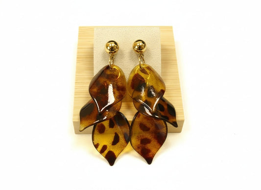 Boucles d'oreilles en résine léopard en forme de feuilles