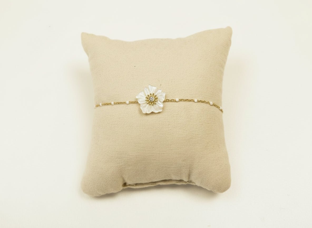 Bracelet - chaîne émaillée et fleur nacrée