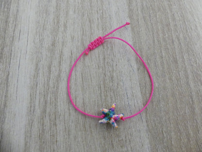Bracelet enfant étoile de mer multicolore