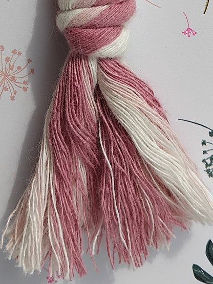 Porte-clé en macramé fait main – Feuille de tilleul – coton Oeko-Tex classe 1