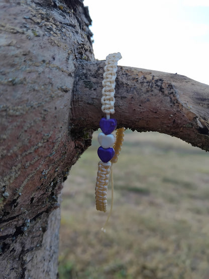 Bracelet macramé enfant – Trio de cœurs céramique violet et beige